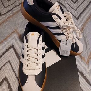 Adidas Men’s Navy/White Classic Trainer with Gum Sole